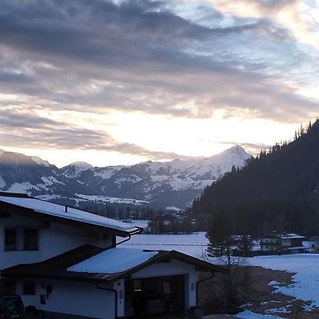 Bio Bauernhof Geisl Lägenhet Sankt Ulrich am Pillersee Exteriör bild