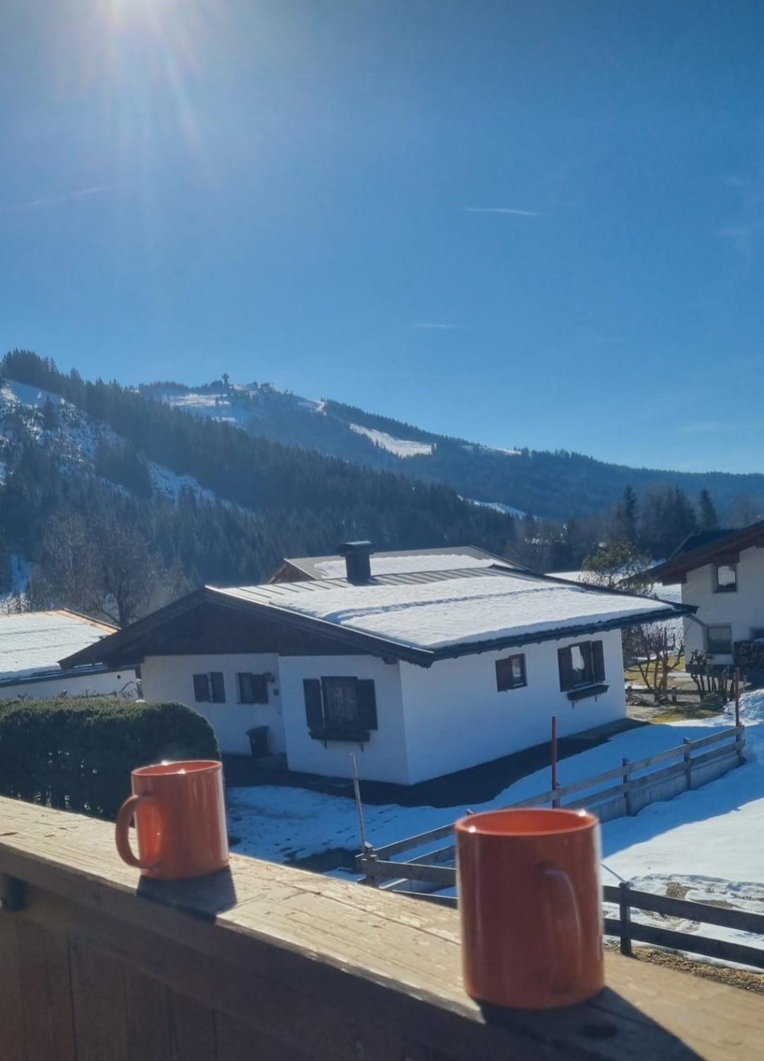 Bio Bauernhof Geisl Lägenhet Sankt Ulrich am Pillersee Exteriör bild